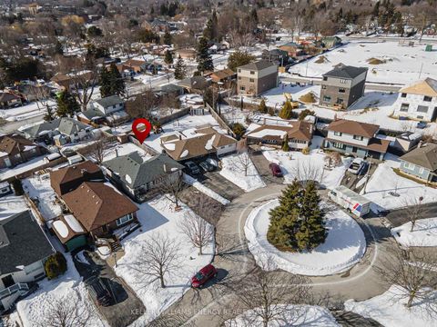 Photo 21 at 70 Oriole Court, Donevan, Oshawa