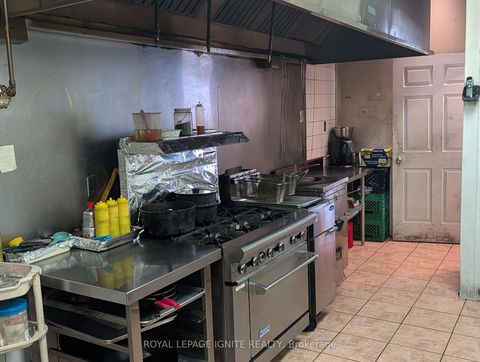 Photo 6 at 6 - 2140 Kipling Avenue, Clairville, Toronto