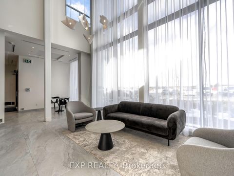 Photo 13 at 525 - 2 David Eyer Road, Rural Richmond Hill, Richmond Hill