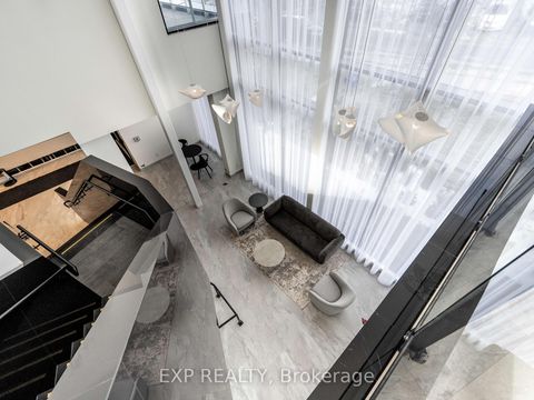 Photo 15 at 525 - 2 David Eyer Road, Rural Richmond Hill, Richmond Hill