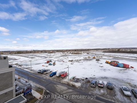 Photo 28 at 525 - 2 David Eyer Road, Rural Richmond Hill, Richmond Hill