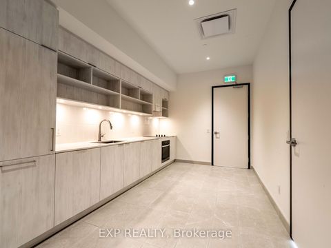 Photo 39 at 525 - 2 David Eyer Road, Rural Richmond Hill, Richmond Hill