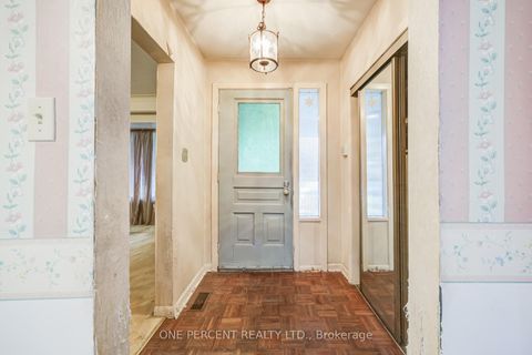 Photo 3 at 8 Wonderland Drive, Morningside, Toronto