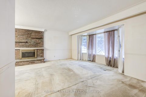 Photo 4 at 8 Wonderland Drive, Morningside, Toronto