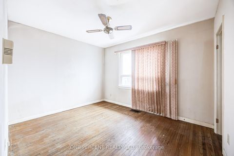 Photo 14 at 8 Wonderland Drive, Morningside, Toronto