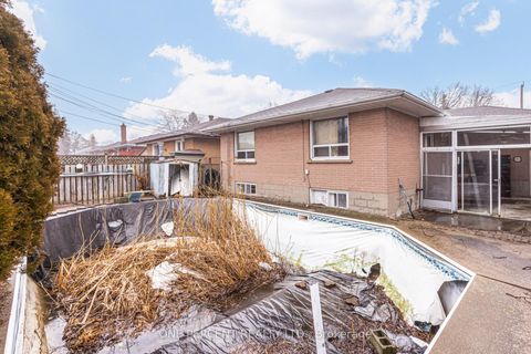 Photo 39 at 8 Wonderland Drive, Morningside, Toronto