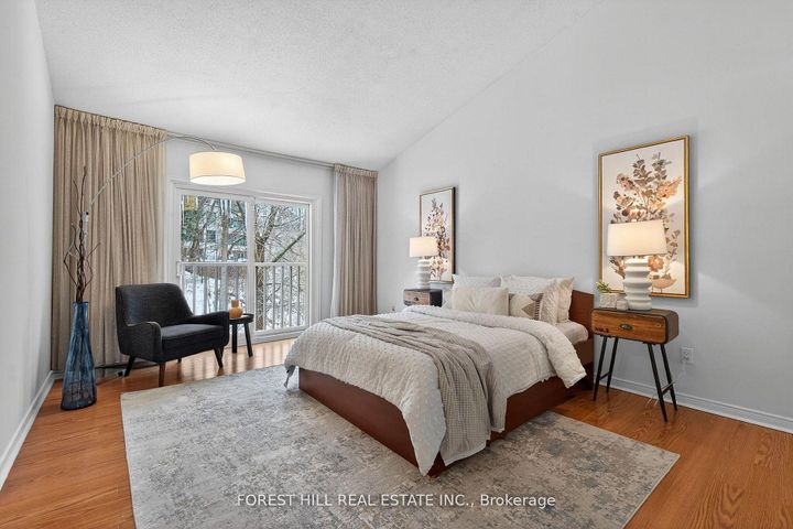 Photo 13 at 37 Rainbow Creek Way, Bayview Village, Toronto