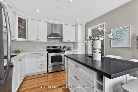 Photo 11 at 37 Rainbow Creek Way, Bayview Village, Toronto