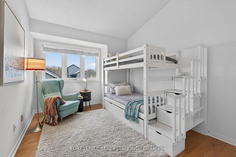 Photo 19 at 37 Rainbow Creek Way, Bayview Village, Toronto