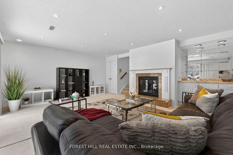 Photo 25 at 37 Rainbow Creek Way, Bayview Village, Toronto