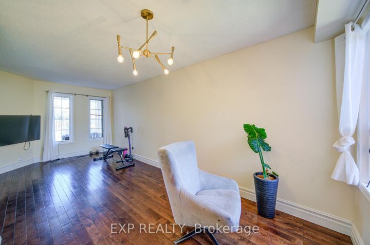 Photo 3 at 3824 Allcroft Road, Lisgar, Mississauga