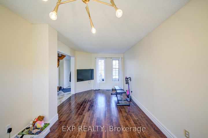 Photo 4 at 3824 Allcroft Road, Lisgar, Mississauga