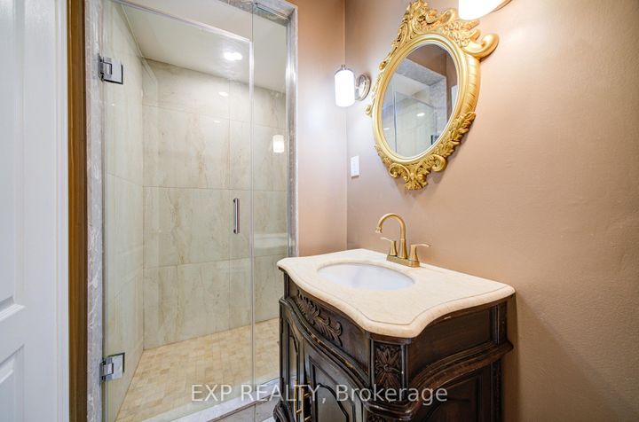 Photo 8 at 3824 Allcroft Road, Lisgar, Mississauga