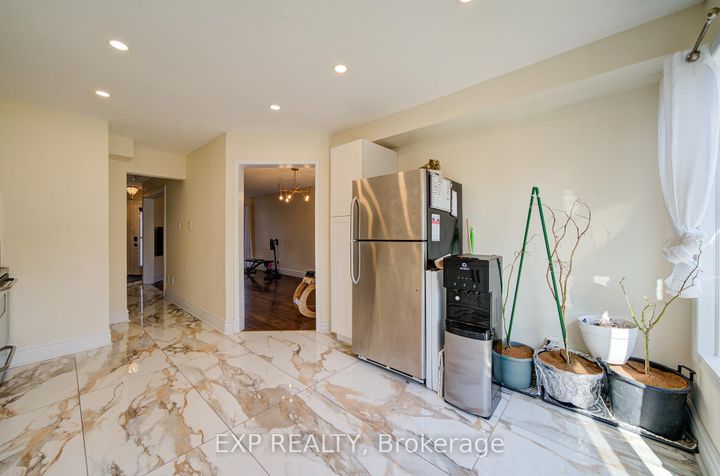 Photo 12 at 3824 Allcroft Road, Lisgar, Mississauga