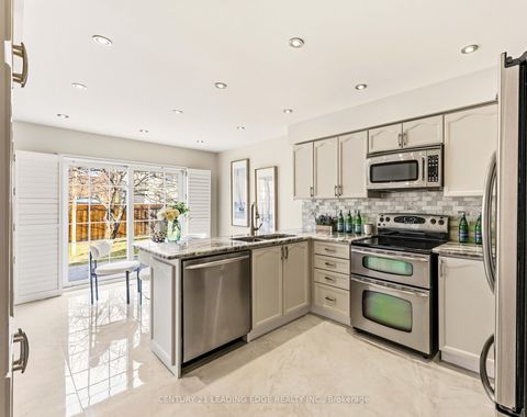 Photo 12 at 3295 CoralBean Place, Lisgar, Mississauga