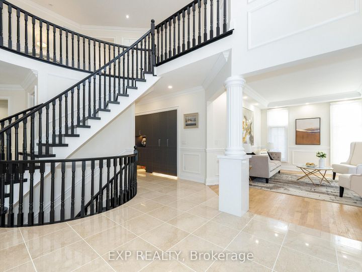 Photo 6 at 249 Boake Trail, Bayview Hill, Richmond Hill