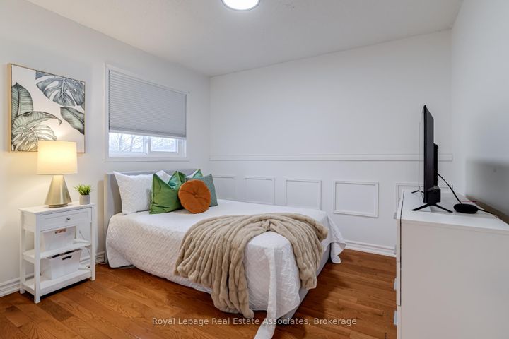 Photo 24 at 3114 Dalehurst Drive, Meadowvale, Mississauga