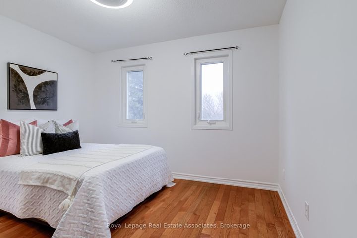 Photo 25 at 3114 Dalehurst Drive, Meadowvale, Mississauga