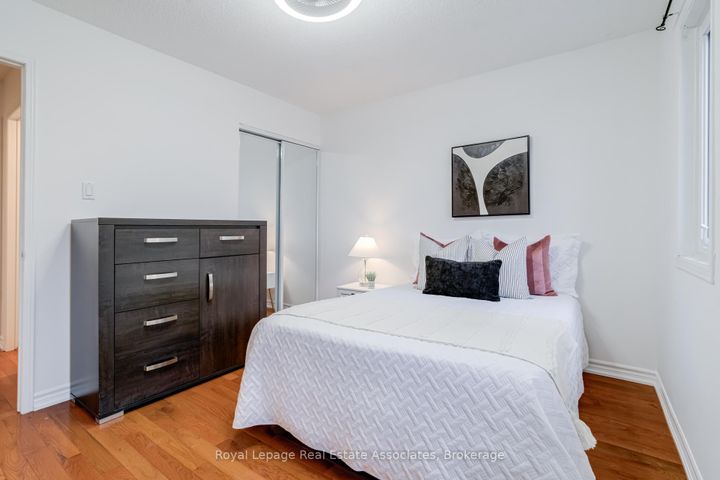 Photo 26 at 3114 Dalehurst Drive, Meadowvale, Mississauga