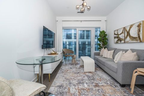 Photo 8 at 815 - 7439 Kingston Road, Rouge E11, Toronto