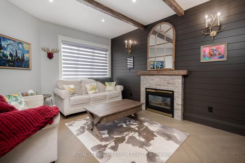 Photo 8 at 11 Masi Court, Sonoma Heights, Vaughan