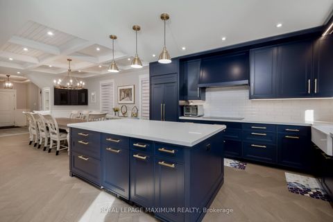 Photo 14 at 11 Masi Court, Sonoma Heights, Vaughan