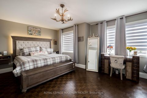 Photo 20 at 11 Masi Court, Sonoma Heights, Vaughan