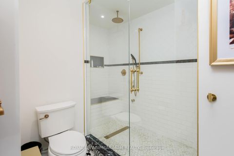 Photo 23 at 11 Masi Court, Sonoma Heights, Vaughan