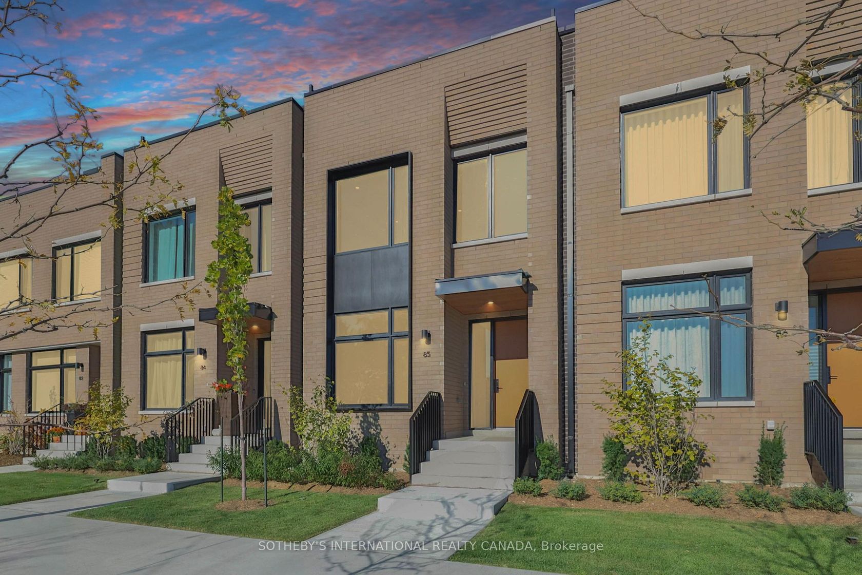 TH 85 - 60 Lou Parsons Way Drive, Port Credit, Mississauga 