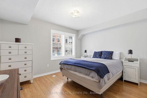 Photo 18 at 18 - 20 Turntable Crescent, Junction, Toronto