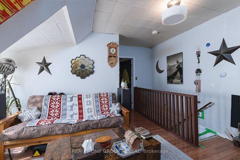 Photo 6 at 275 Jarvis Street, O'Neill, Oshawa