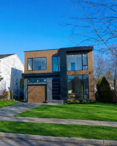 Photo 1 at 19 Topham Road, Parkview, Toronto