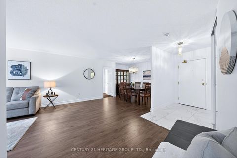 Photo 2 at 701 - 270 Davis Drive, Central Newmarket, Newmarket