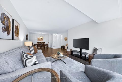 Photo 3 at 701 - 270 Davis Drive, Central Newmarket, Newmarket