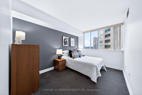 Photo 15 at 701 - 270 Davis Drive, Central Newmarket, Newmarket