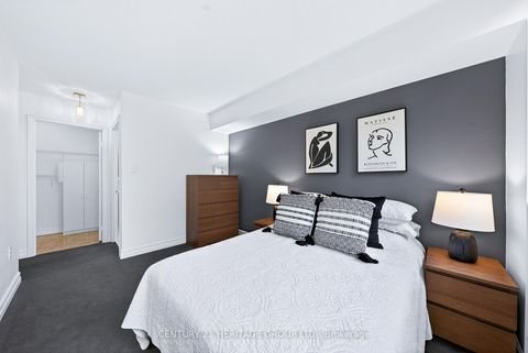 Photo 16 at 701 - 270 Davis Drive, Central Newmarket, Newmarket