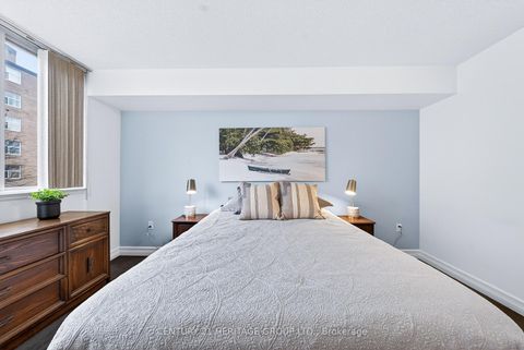 Photo 21 at 701 - 270 Davis Drive, Central Newmarket, Newmarket