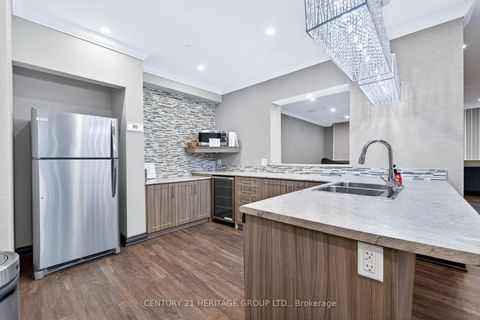 Photo 28 at 701 - 270 Davis Drive, Central Newmarket, Newmarket
