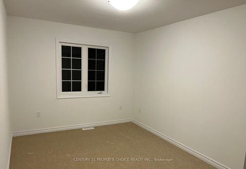 Photo 11 at 7 Silo Mews, Rural Barrie Southeast, Barrie