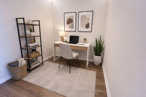 Photo 3 at 810 - 4879 Kimbermount Avenue, Central Erin Mills, Mississauga