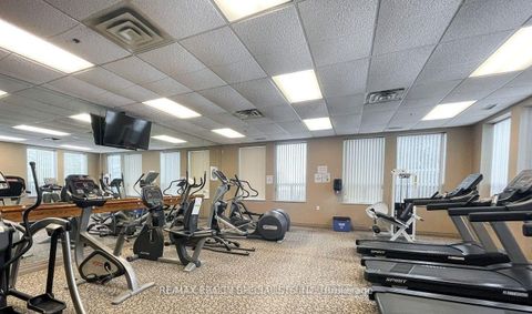 Photo 10 at 810 - 4879 Kimbermount Avenue, Central Erin Mills, Mississauga