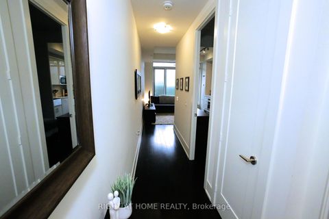 Photo 6 at 210 - 330 Richmond Street W, Waterfront Communities C1, Toronto