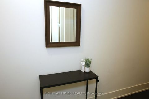 Photo 7 at 210 - 330 Richmond Street W, Waterfront Communities C1, Toronto