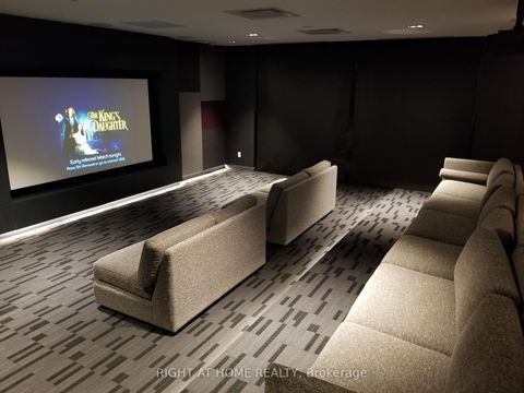 Photo 30 at 210 - 330 Richmond Street W, Waterfront Communities C1, Toronto