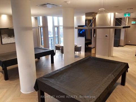 Photo 33 at 210 - 330 Richmond Street W, Waterfront Communities C1, Toronto