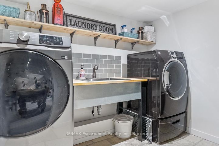 Photo 32 at 24 Birkbank Drive, FD Ford, Oakville