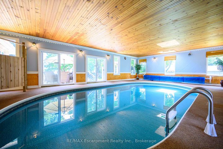 Photo 34 at 24 Birkbank Drive, FD Ford, Oakville