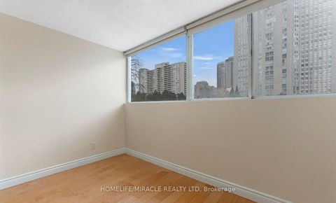 Photo 5 at 202 - 3700 Kaneff Crescent, Mississauga Valleys, Mississauga