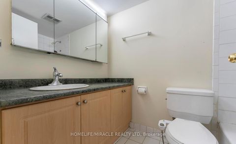Photo 10 at 202 - 3700 Kaneff Crescent, Mississauga Valleys, Mississauga