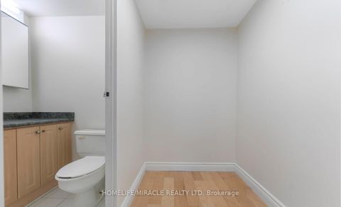 Photo 14 at 202 - 3700 Kaneff Crescent, Mississauga Valleys, Mississauga